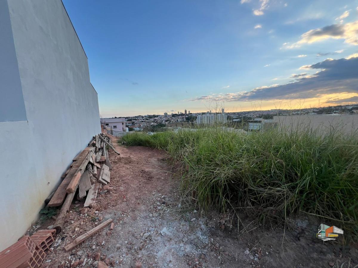 Terreno, 203 m² - Foto 2