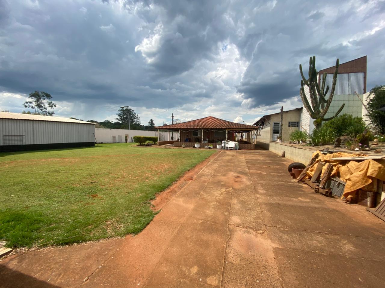 Chácara à venda com 3 quartos, 600m² - Foto 4