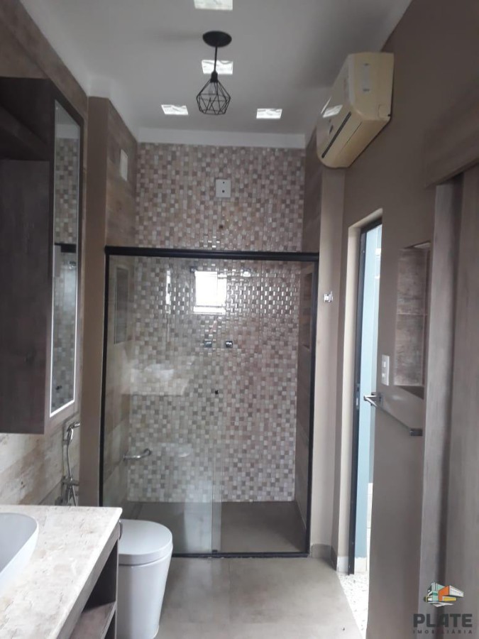 Casa de Condomínio para alugar, 300m² - Foto 20