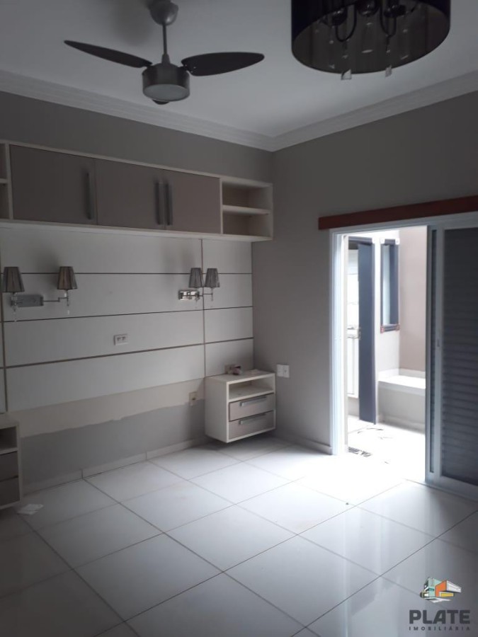Casa de Condomínio para alugar, 300m² - Foto 18
